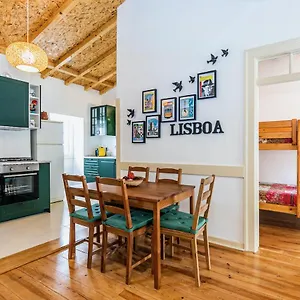 Moderno Em Bairro Tipico Lisboeta Lisboa
